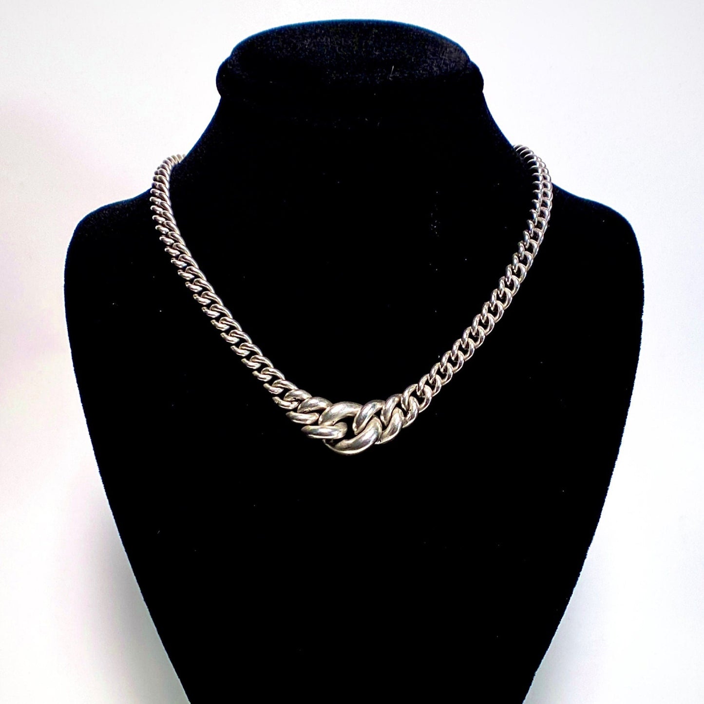 Droplet Chain Necklace