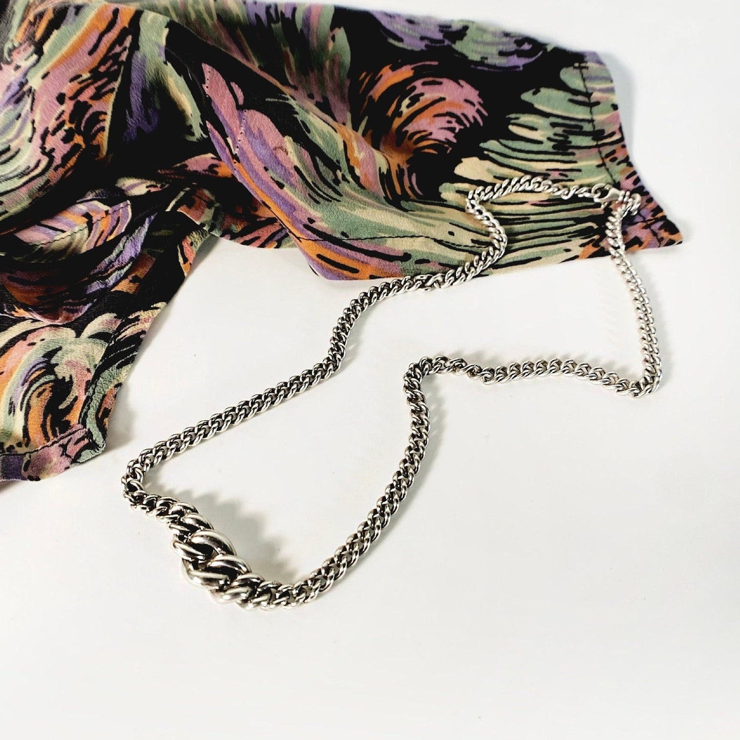 Droplet Chain Necklace